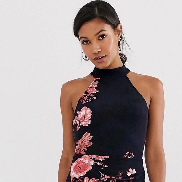 Wrap body hugging Dress - Play up or Down - Picture 4 of 8